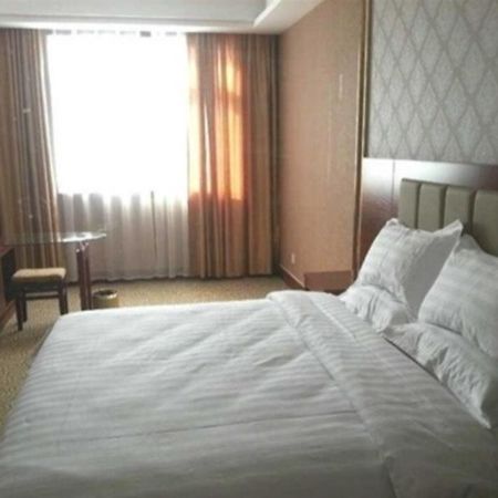 Kunlun Leju Business Hotel Pingdingshan Ruzhou City 외부 사진